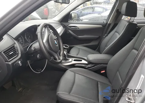 2015 BMW X1 xDrive28I из США, поврежденный, VIN WBAVL1C55FVY40312